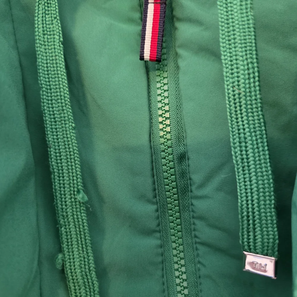 Tommy Hilfiger Women's Green Puffer Jacket - Picture 11 of 16